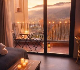 Suite with Mountain View