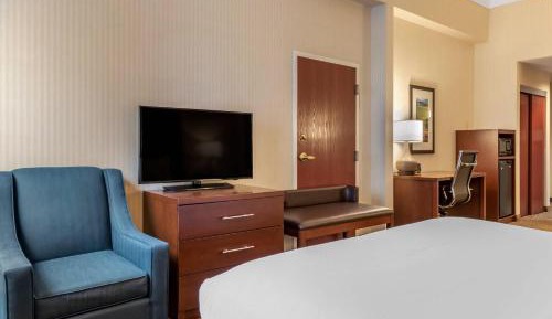 King Suite - Disability Access/Non-Smoking