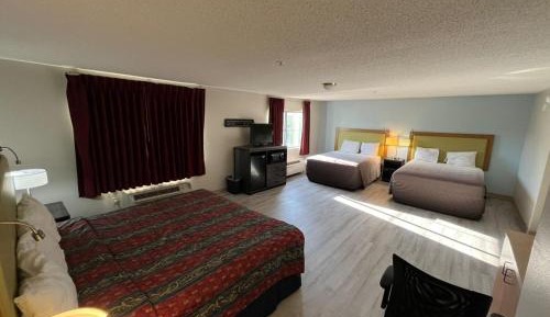 Single Room with Private Bathroom