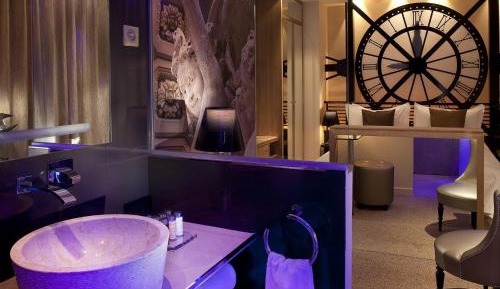 Musée d'Orsay Room - With Jacuzzi