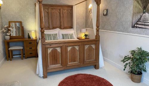 Deluxe Double Room with Shower