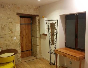 Apartment with Shower