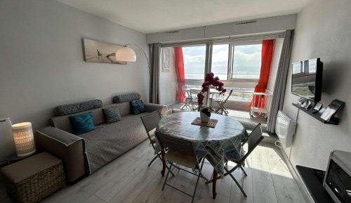 Studio Apartment with Sea View