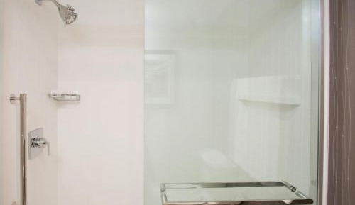 1 Bedroom 2 room Suite, 1 King, Sofa bed, Balcony