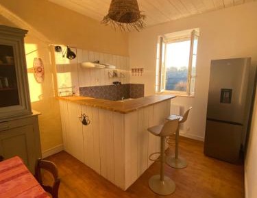 One-Bedroom Apartment with View