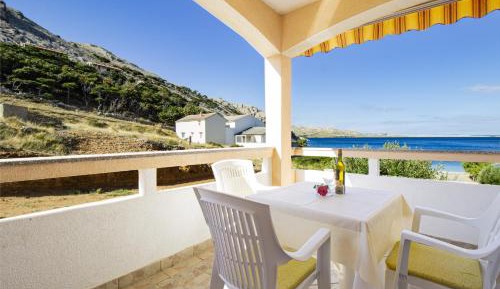 Apartment 6 with Sea View
