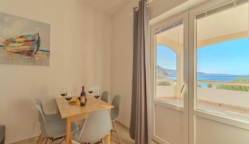 Apartment with Sea View5