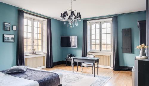 Large Double Room