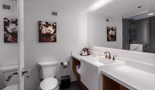 Premium King Room