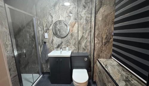 Double Room with Private Bathroom