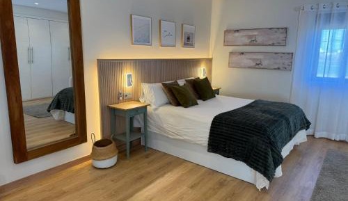 One-Bedroom Deluxe Apartment