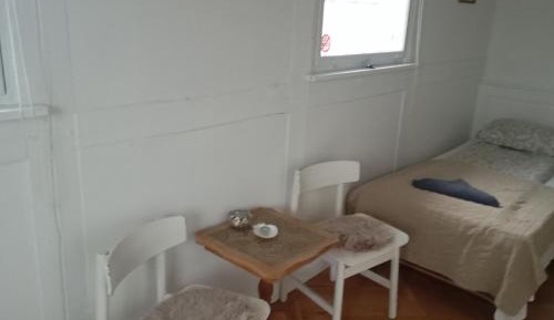 Single Room with Private Bathroom