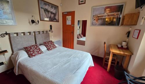 Economy Double Room