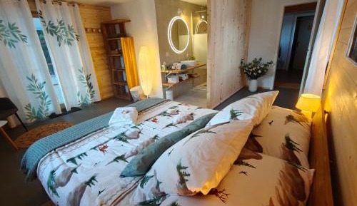 Deluxe Double Room with Extra Bed