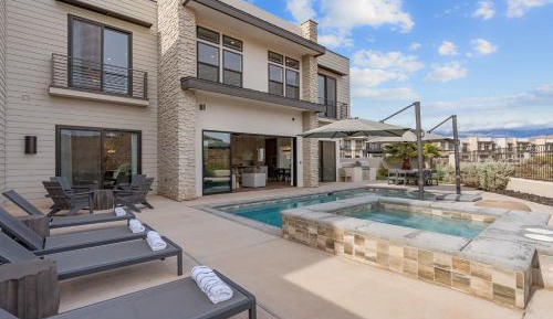 Seven-Bedroom House