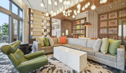 Two-Bedroom Deluxe Apartment with Balcony