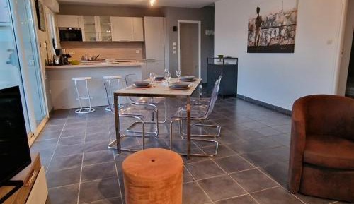 Apartment (4 Adults)
