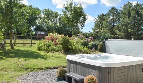 Two-Bedroom Holiday Home