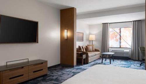 King Suite with Sofa Bed