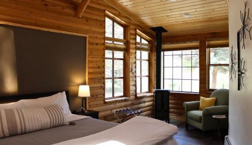 Superior King Suite