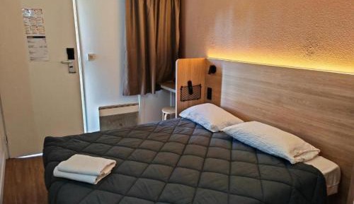 Standard - 1 Double Bed