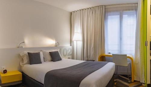 Classic Double Room with Double Bed - Non-Smoking