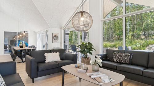 Six-Bedroom Holiday Home