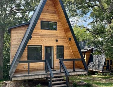 One-Bedroom Cottage