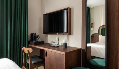 Deluxe Single Room
