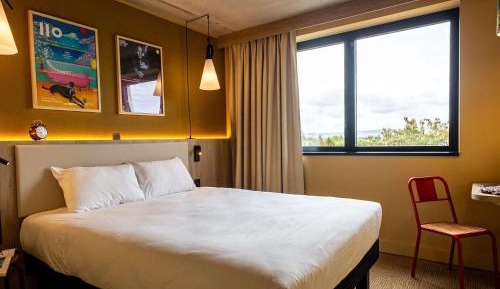 POP Room with One Double Bed