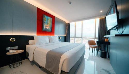 Deluxe Queen Room
