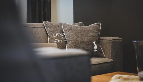 Deluxe Two-Bedroom Apartment
