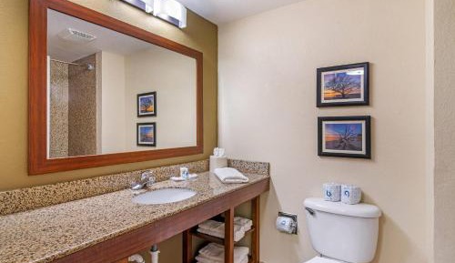 Queen Suite with Two Queen Beds - Non-Smoking