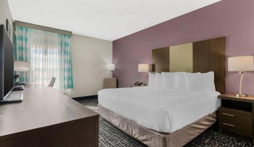 King Room with Tub - Disability Access/Non Smoking