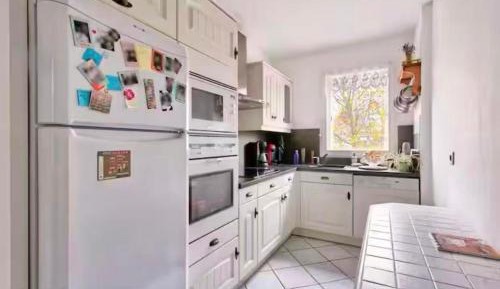 Single Room with Shared Shower and Toilet