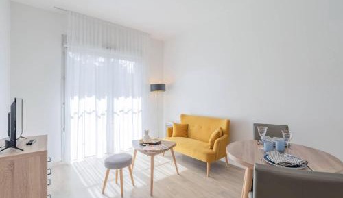 One Bedroom Apartment
