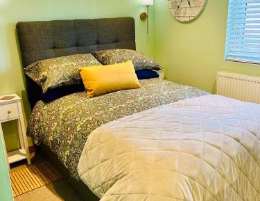 Deluxe Double Room with Shower