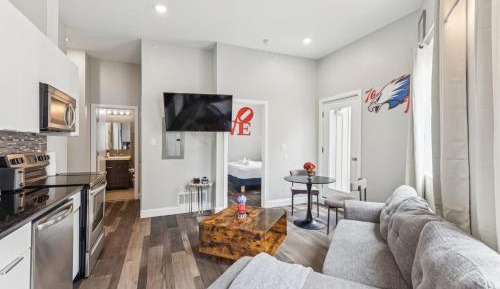 One-Bedroom Apartment with Balcony