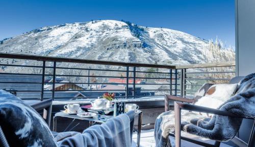 King Suite with Balcony