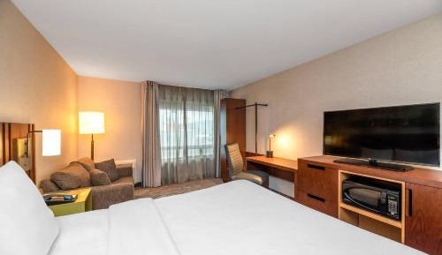 King Room with Sofabed - Non Smoking