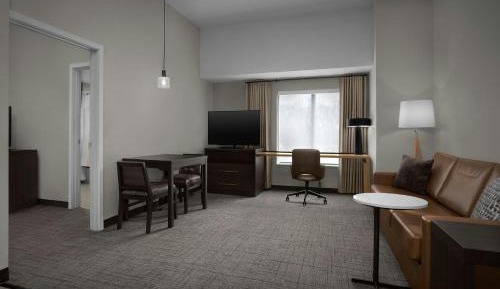 One-Bedroom King Suite with Sofa Bed 