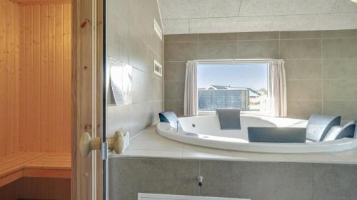Five-Bedroom Holiday Home