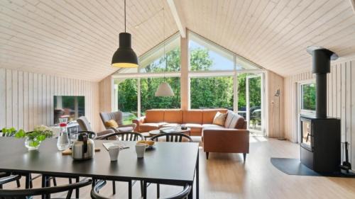 Five-Bedroom Holiday Home