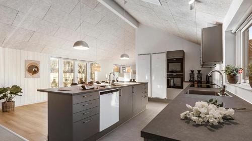 Twelve-Bedroom Holiday Home