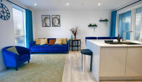 Three-Bedroom Premium Apartment with Balcony