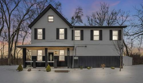 Six-Bedroom House