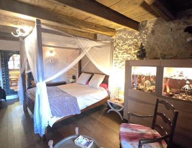 Family Room with Garden View