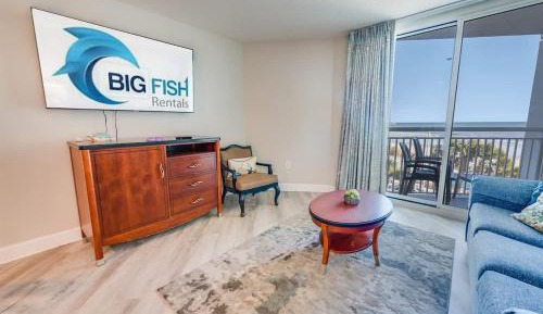 One-Bedroom Apartment with Sea View