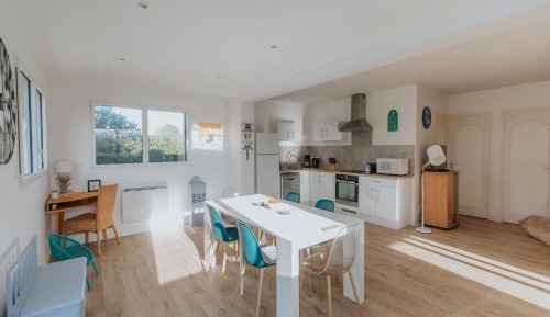 Three-Bedroom Vacation Home 