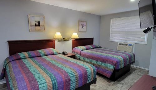 Standard Queen Room